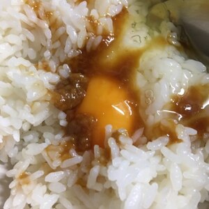 簡単！　しょうゆ麹の卵かけごはん☆